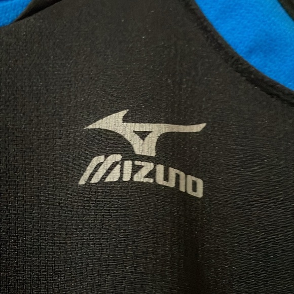 Mizuno Black QuickDry Plus Shirt Size XS - Picture 4 of 10